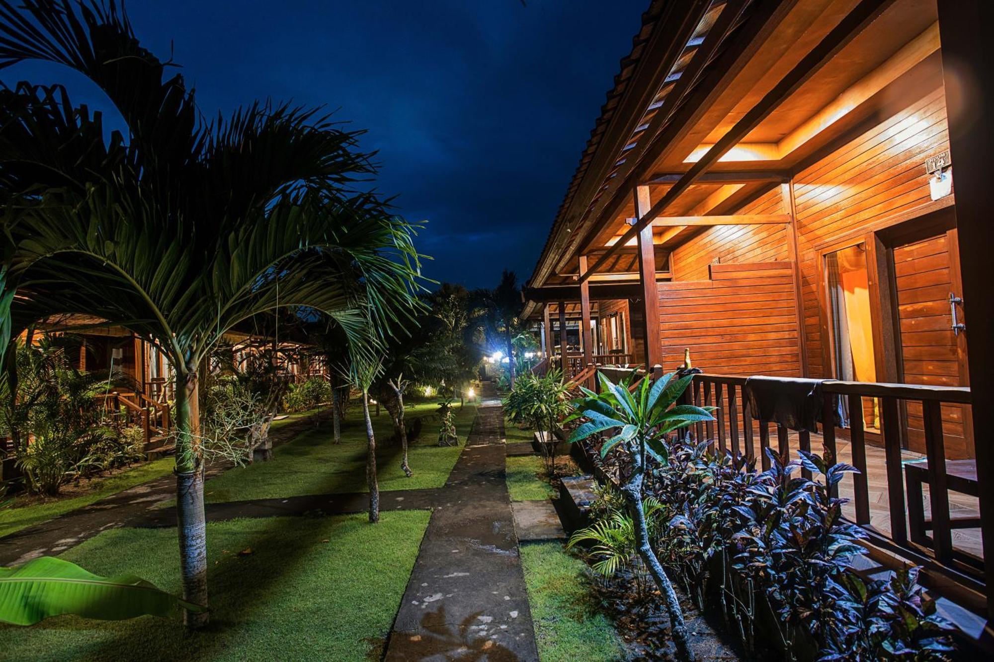 The Cozy Villas Lembongan Exterior photo